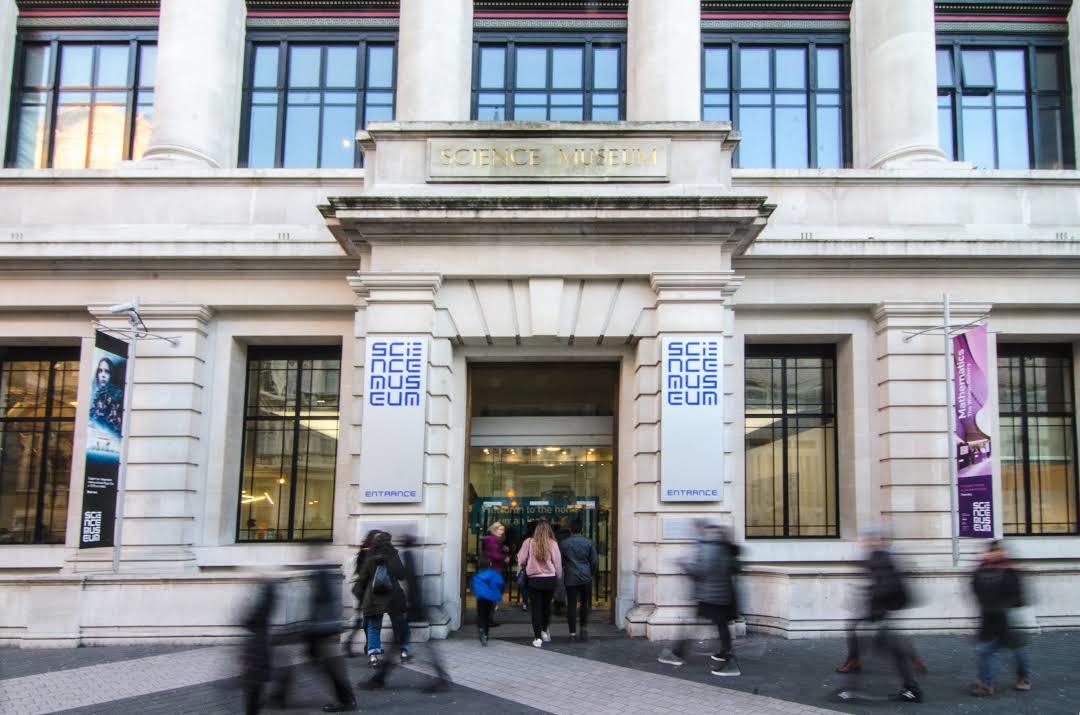 ロンドン自然史博物館